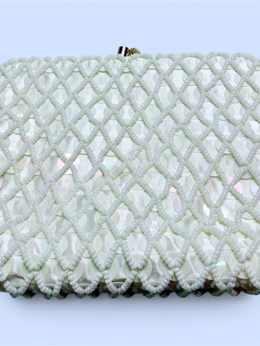 Hong Kong Evening Clutch White Seed Beads‎ Opalescent Sequins Original Box VTG